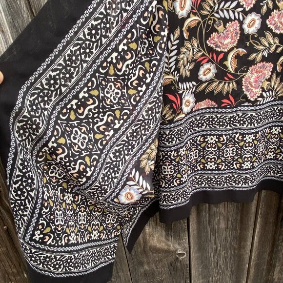 Christopher & Banks Kimono Style Floral Print Lightweight Fabric Top Size L - Picture 6 of 11